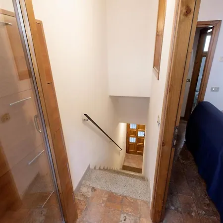 Raineri Apartment