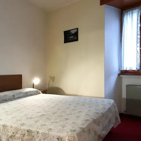 Raineri Apartment Domaso