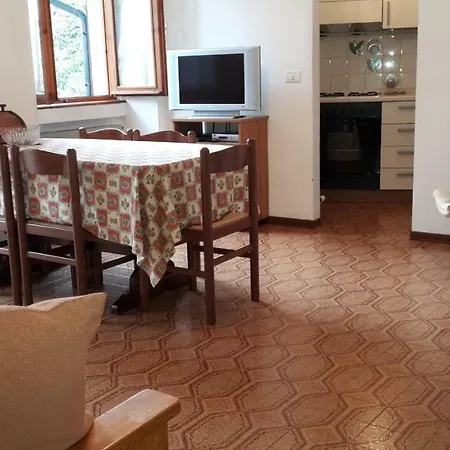 Raineri Apartment *