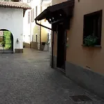 莱呐尔公寓酒店