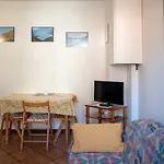 莱呐尔公寓酒店 公寓 *