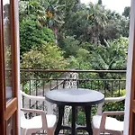 莱呐尔公寓酒店 *